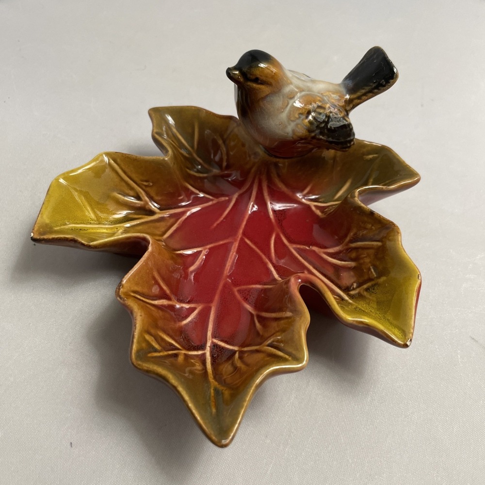 Creative Co op Ceramic Leaf Ring or Jewelry Dish with‎ Bird Fall Orange Brown